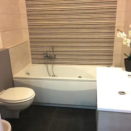 Curtatone 25 New