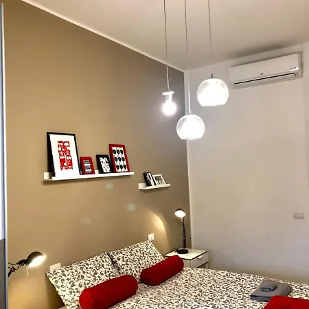 Curtatone 25 New דירה *